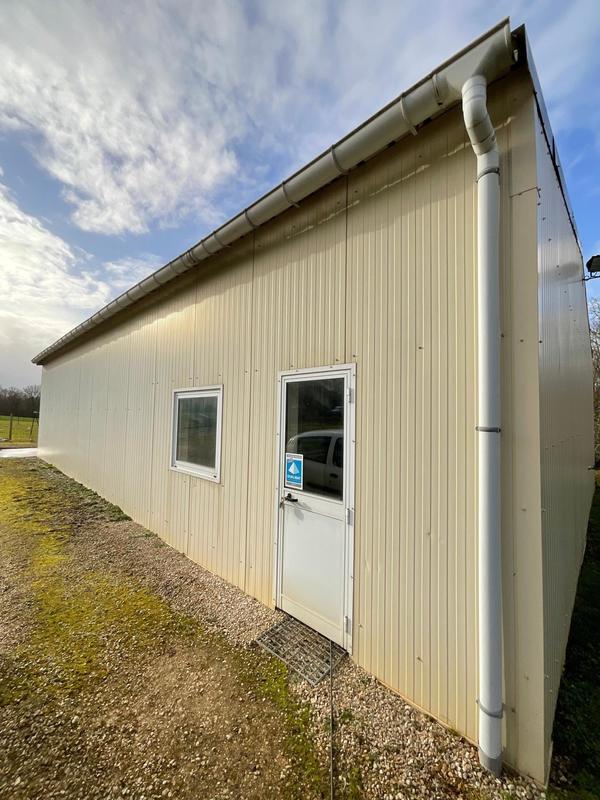 Local commercial - 150 m² - 2 pièces