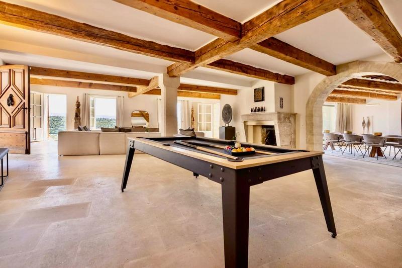 Maison de village - 598 m² - 9 pièces