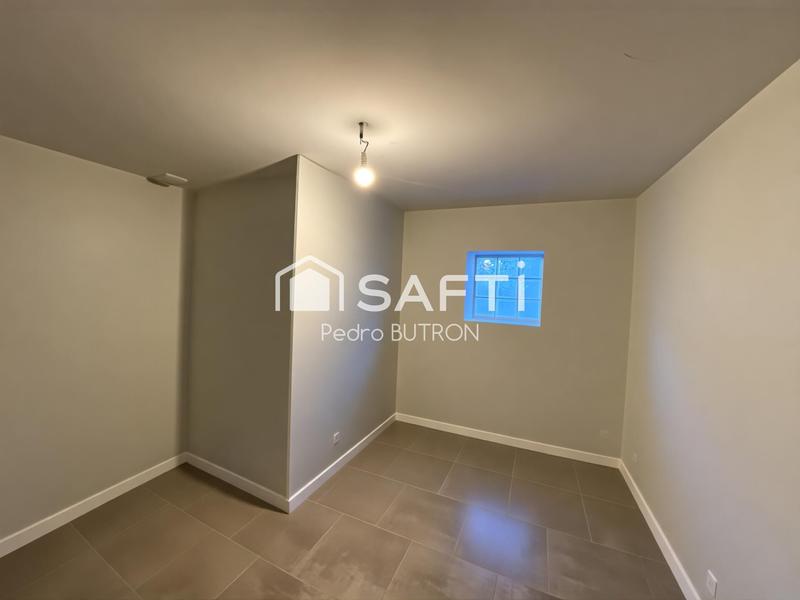 Maison - 180 m² - 5 pièces