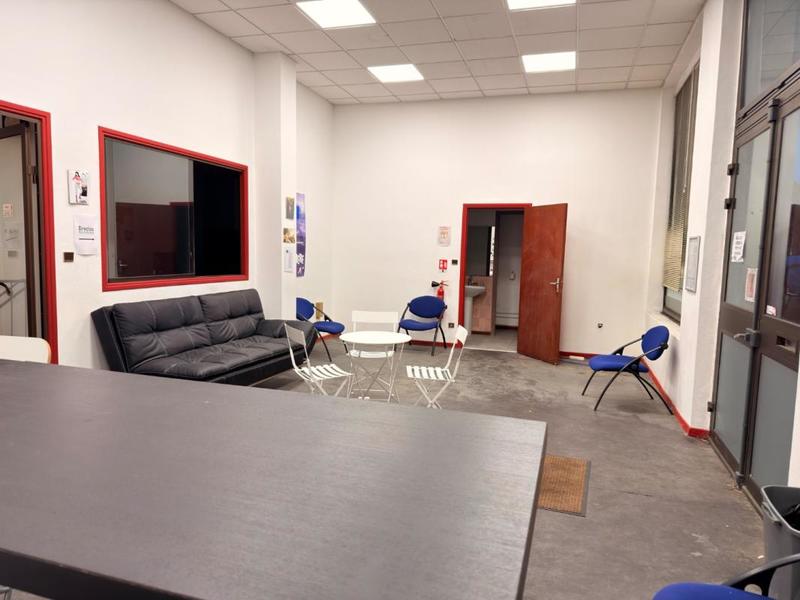 Local commercial - 320 m² - 8 pièces