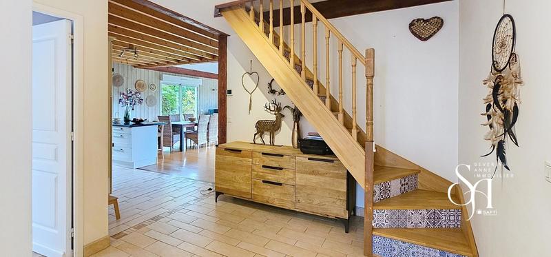 Maison - 162 m² - 7 pièces