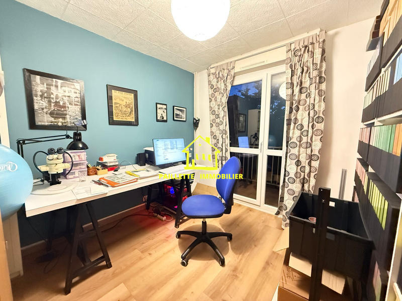 Appartement - 82 m² - 4 pièces