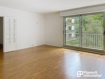 Appartement - 120 m² - 5 pièces