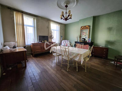 Maison - 140 m² - 10 pièces