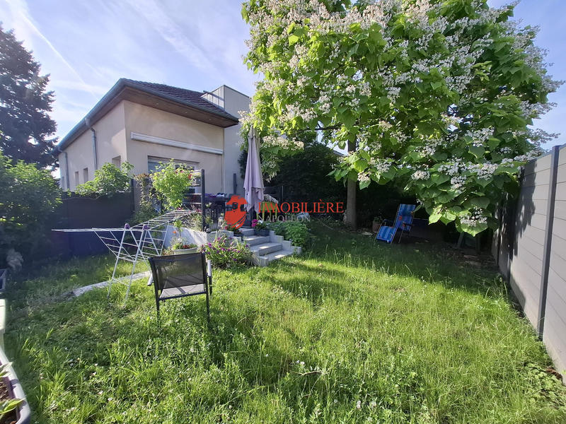 Maison - 75 m² - 5 pièces