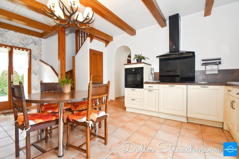 Maison - 161 m² - 8 pièces