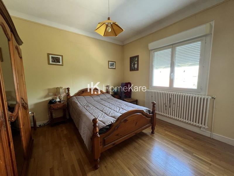 Maison - 200 m² - 7 pièces