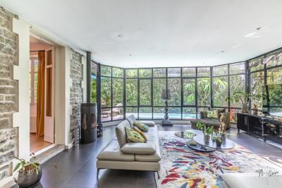 Maison - 270 m² - 7 pièces