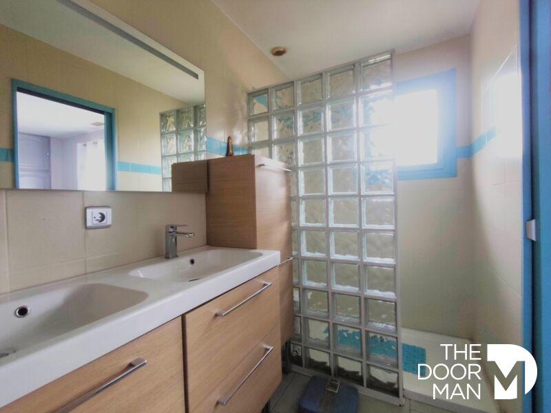 Maison traditionnelle - 180 m² - 5 pièces