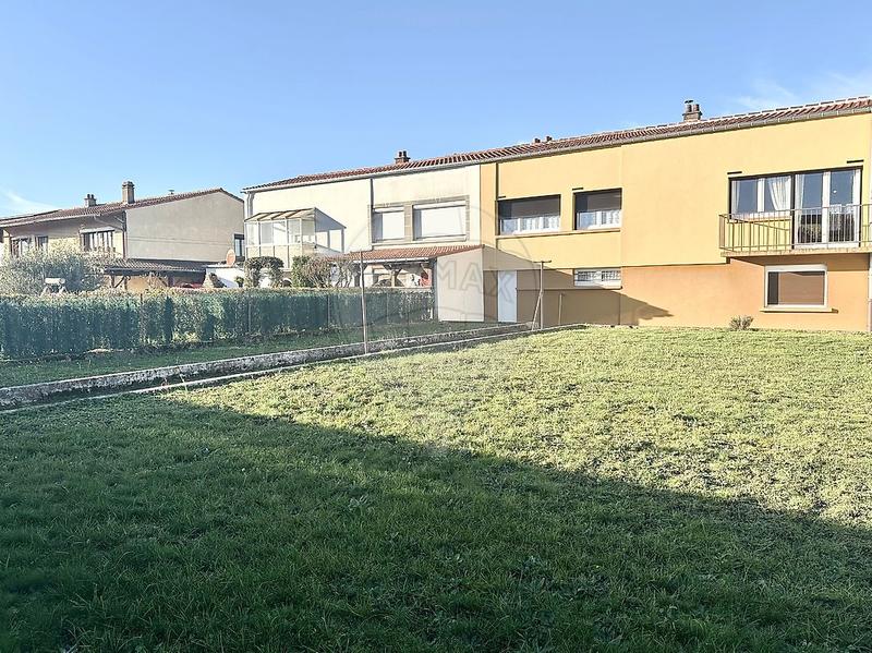 Maison - 96 m² - 5 pièces