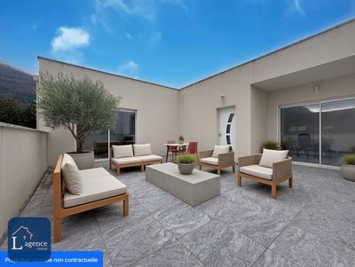 Villa - 228 m² - 8 pièces