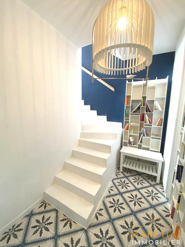 Maison - 190 m² - 7 pièces