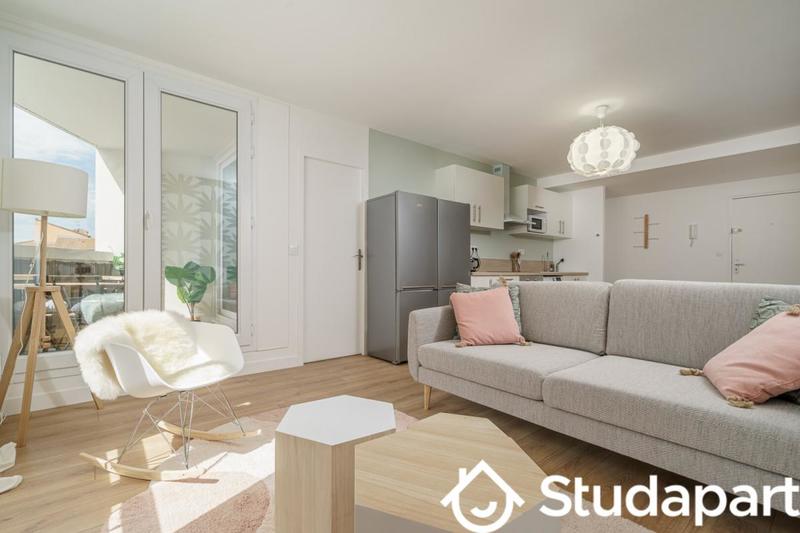 Chambre - 10 m² - 1 pièce