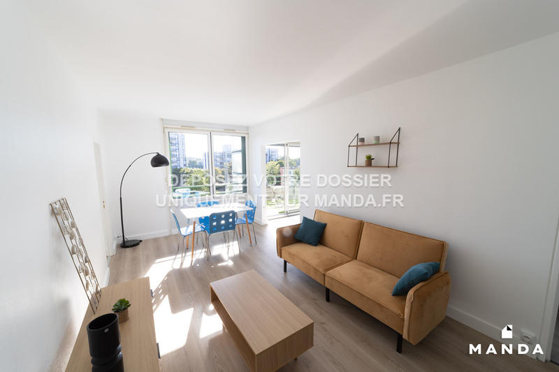 Chambre - 9 m² - 5 pièces