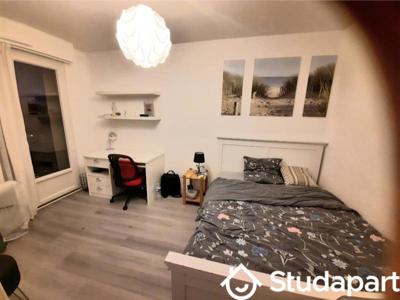 Chambre - 10 m² - 1 pièce