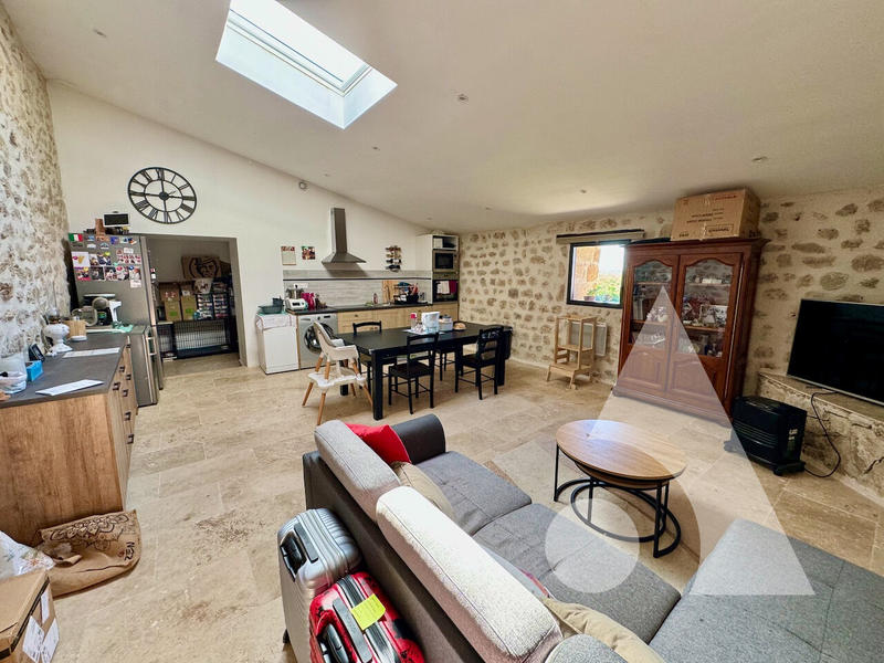 Maison - 568 m² - 12 pièces