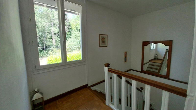 Maison - 198 m² - 8 pièces