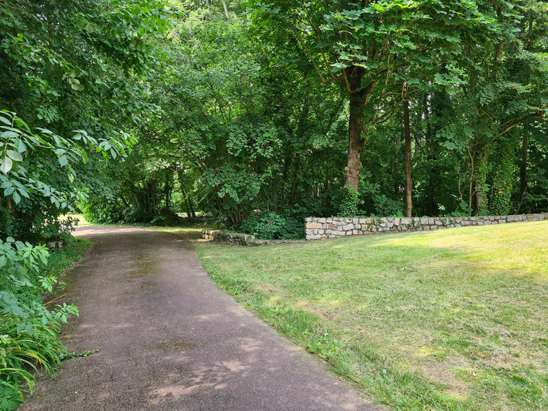 Propriété - 341 m² - 13 pièces