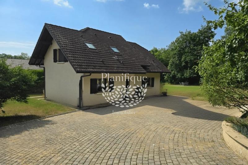 Maison - 177 m² - 6 pièces