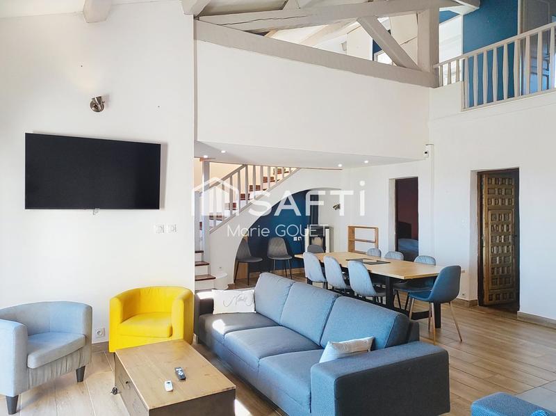 Maison - 198 m² - 8 pièces