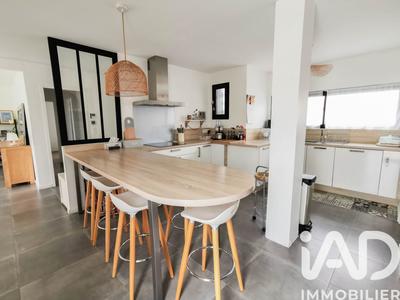 Maison - 165 m² - 6 pièces