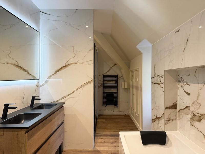 Villa - 410 m² - 8 pièces