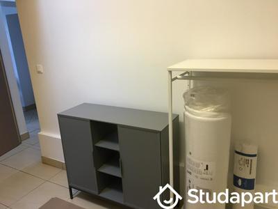 Chambre - 11 m² - 1 pièce