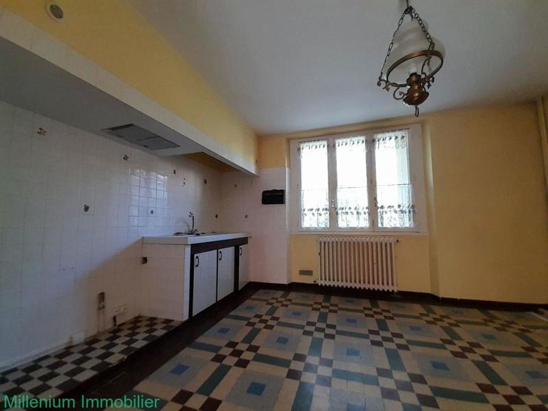 Appartement - 80 m² - 3 pièces