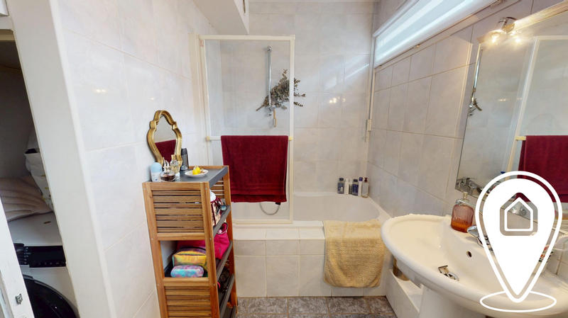 Appartement - 94 m² - 5 pièces