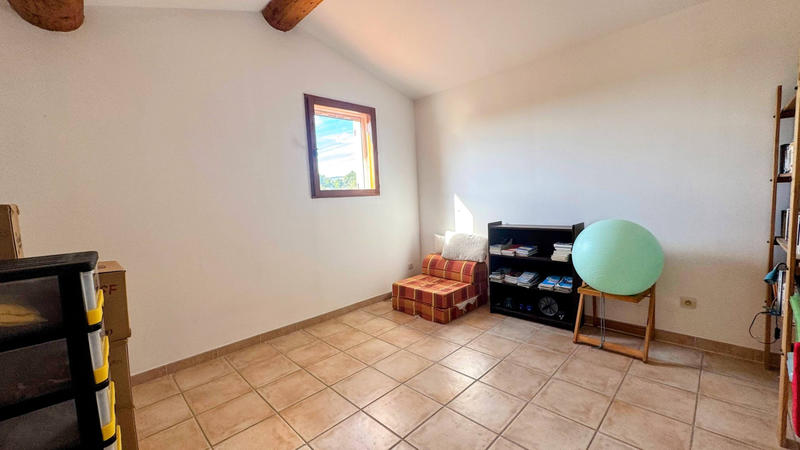 Maison - 137 m² - 5 pièces