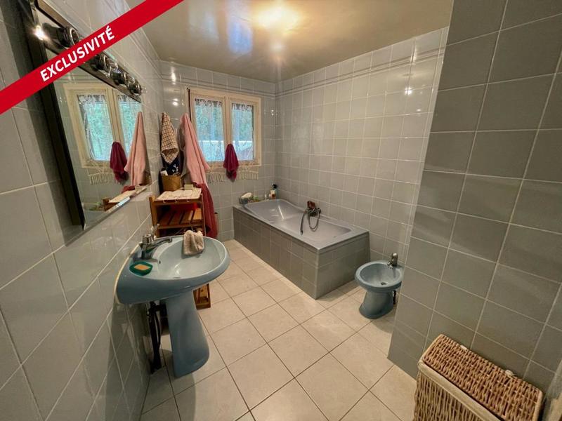 Maison traditionnelle - 130 m² - 7 pièces