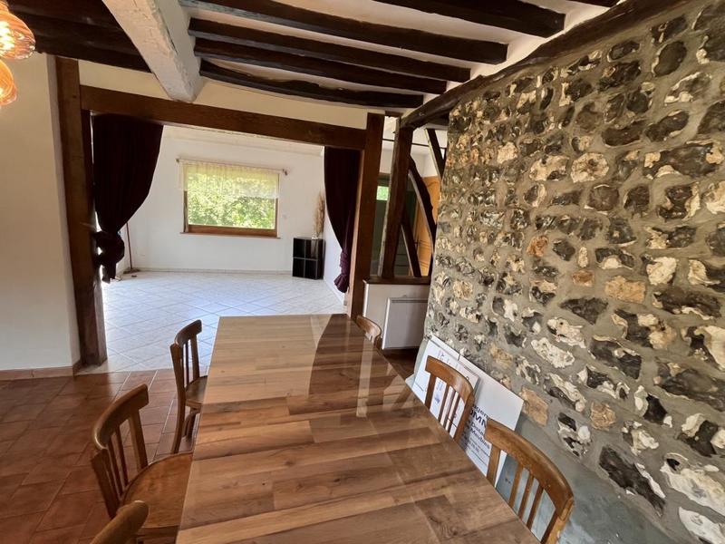 Propriété - 135 m² - 6 pièces