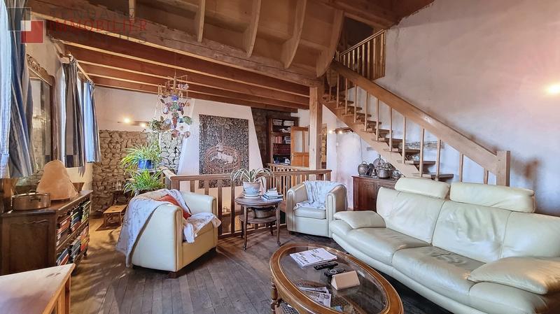 Maison - 528 m² - 17 pièces