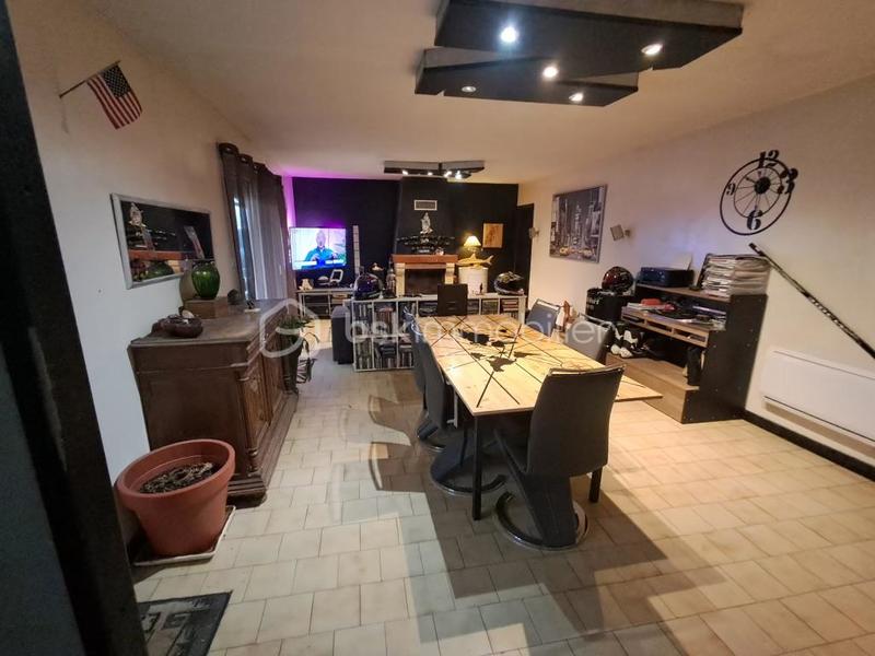 Maison - 95 m² - 5 pièces