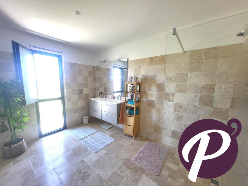 Maison - 183 m² - 5 pièces