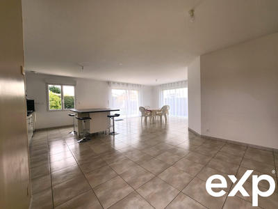 Maison - 101 m² - 5 pièces