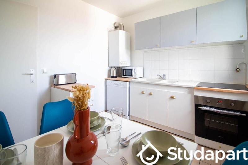 Chambre - 15 m² - 1 pièce