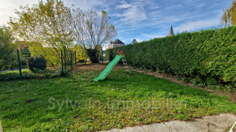 Maison - 180 m² - 7 pièces