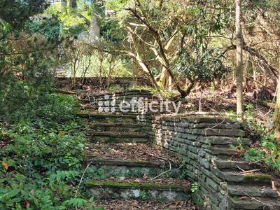 Propriété - 190 m² - 6 pièces