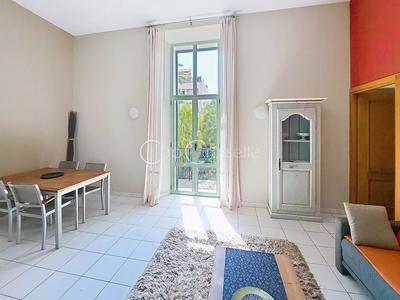 Appartement - 57 m² - 2 pièces