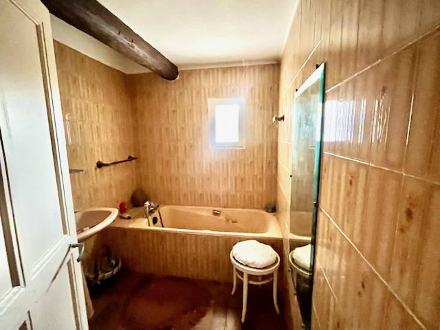 Mas - 170 m² - 7 pièces