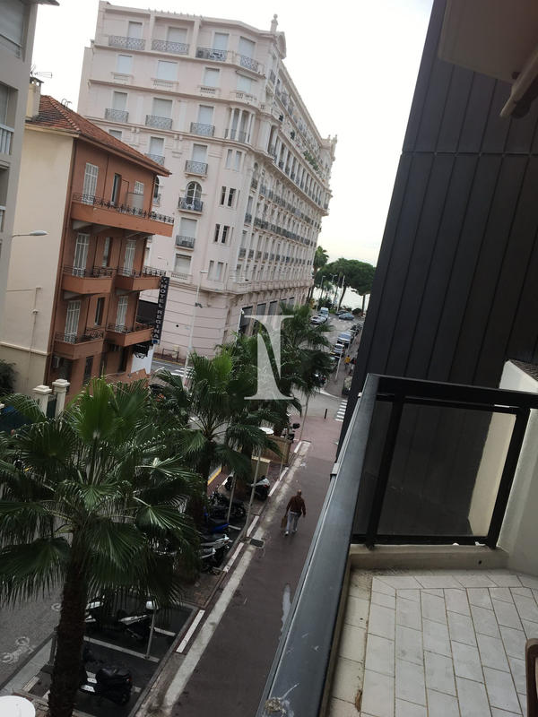 Appartement - 85 m² - 3 pièces