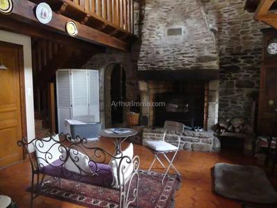 Maison - 180 m² - 7 pièces