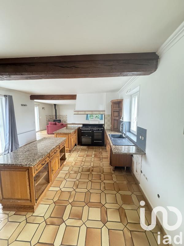 Maison - 200 m² - 10 pièces