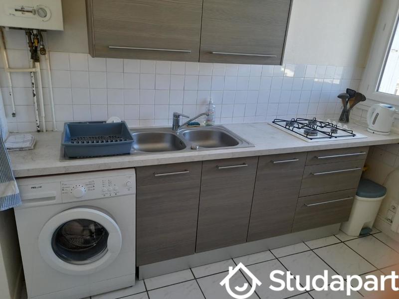 Chambre - 12 m² - 1 pièce