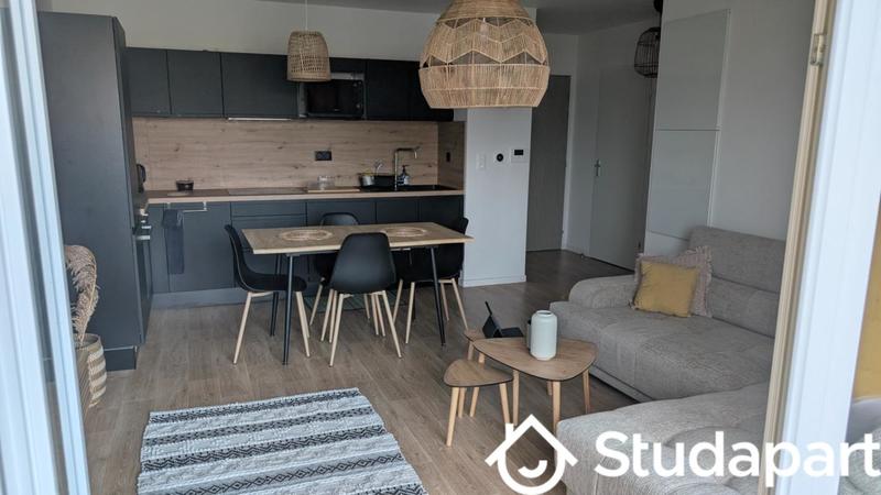 Chambre - 11 m² - 1 pièce