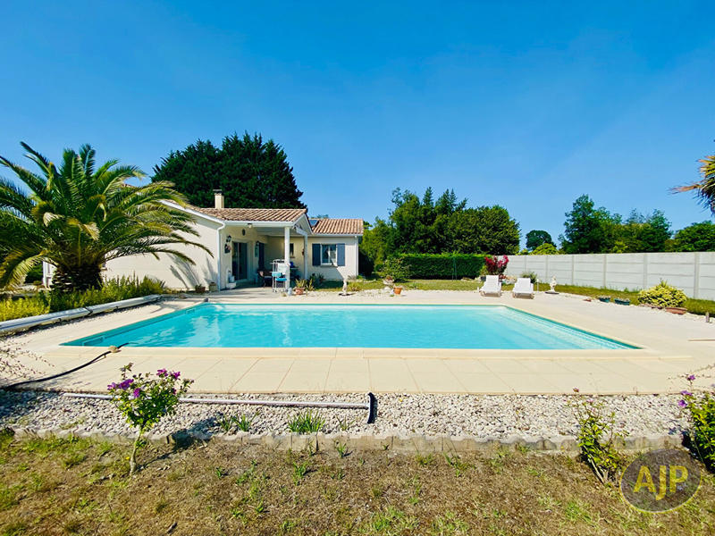 Maison - 120 m² - 6 pièces