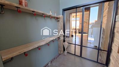 Maison - 300 m² - 10 pièces