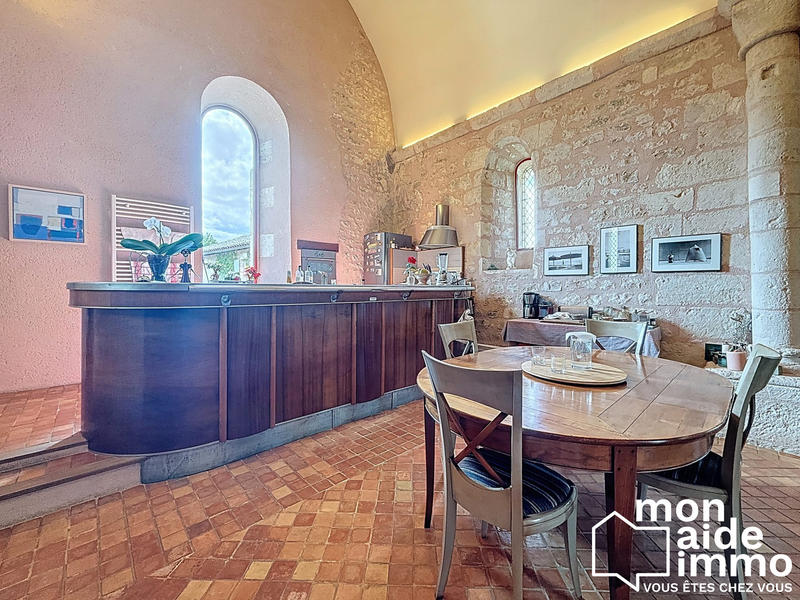 Maison - 180 m² - 4 pièces