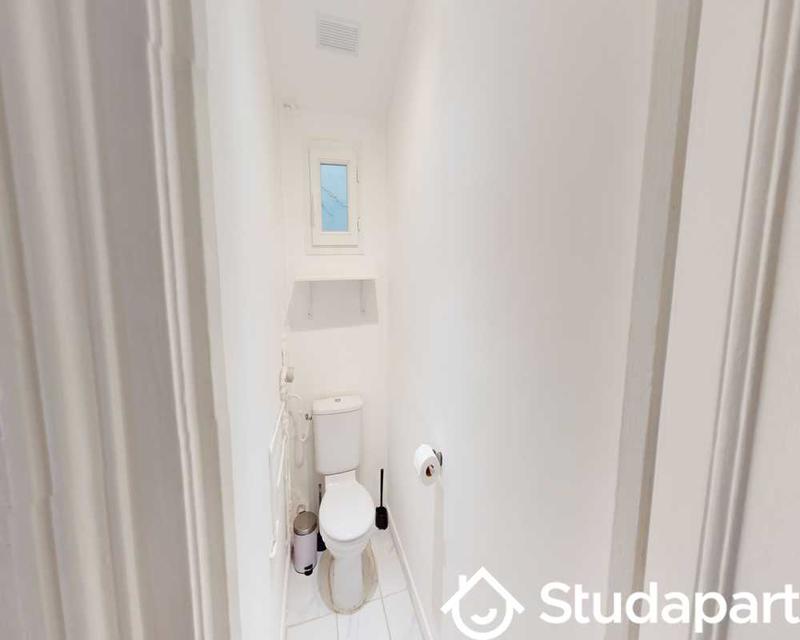 Chambre - 80 m² - 1 pièce